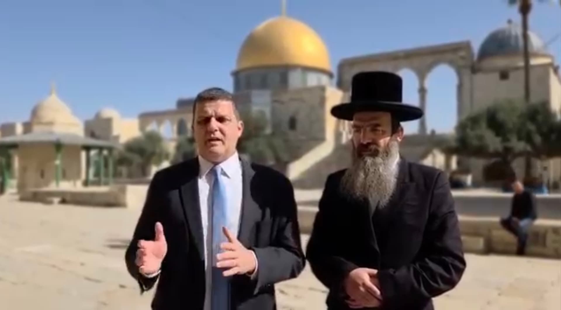 الحاخامات وقيادة العدوان على المسجد الأقصى
