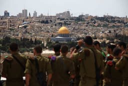القدس بين التهويد والصمود: ملامح معركة وجوديّة